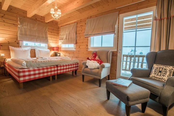 Hamilton & Hotel Belalp