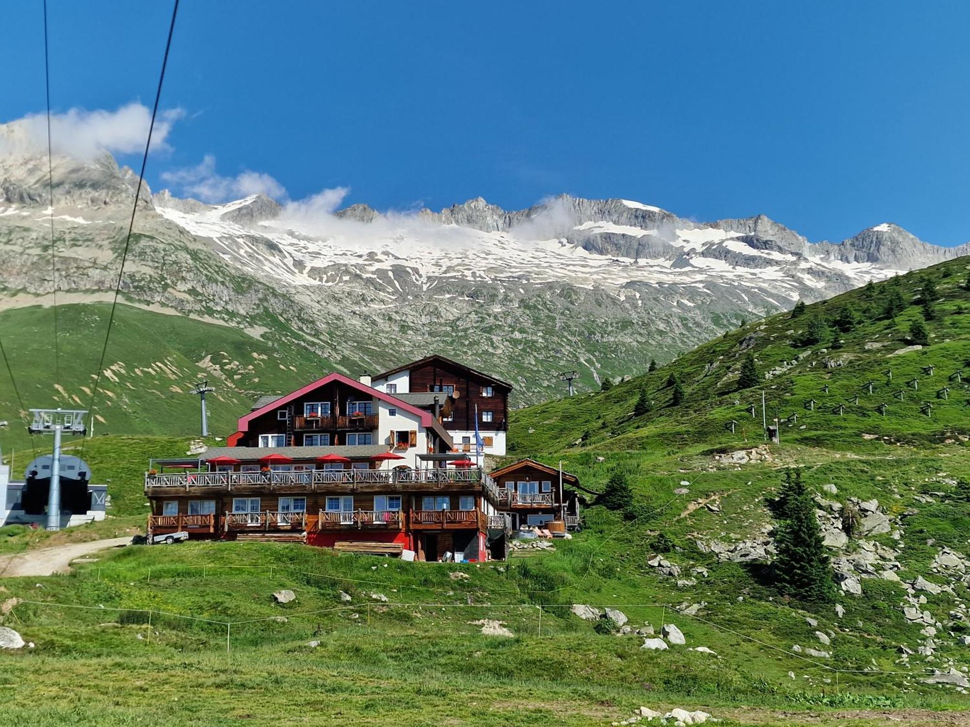 Hamilton & Hotel Belalp