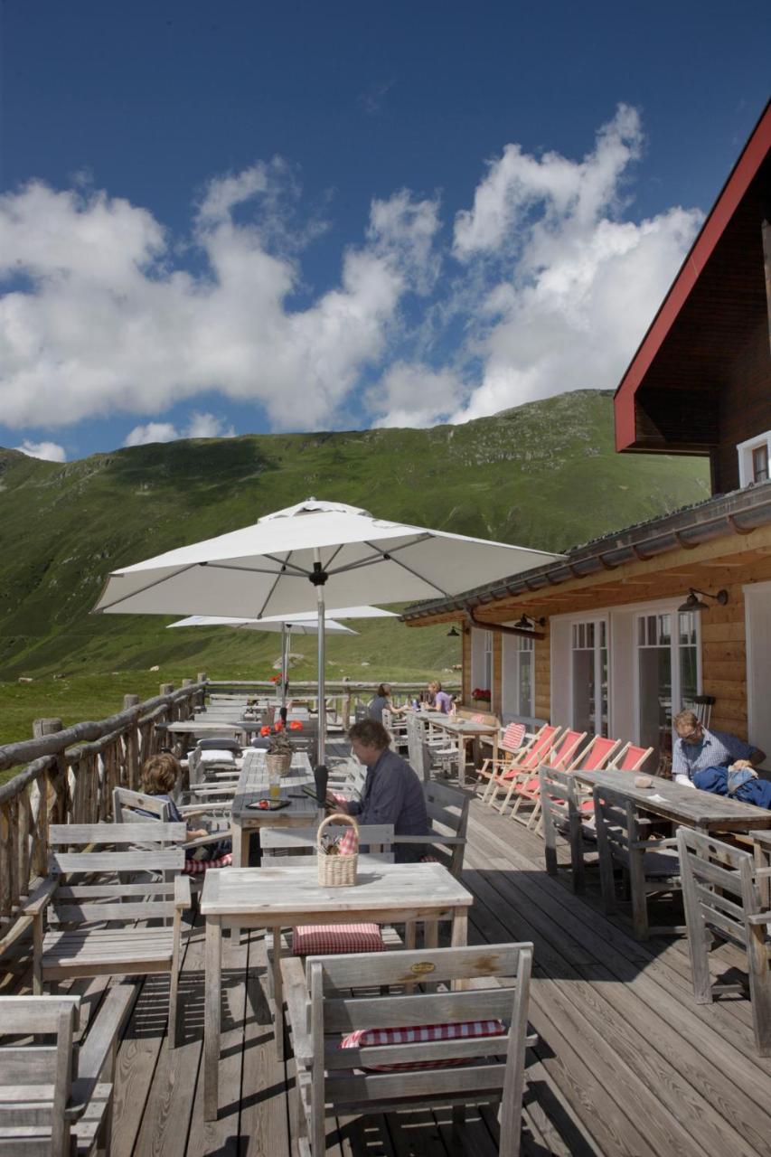 Hamilton & Belalp